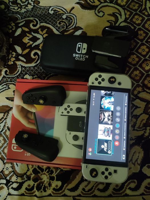 Продам Нинтендо свич олед