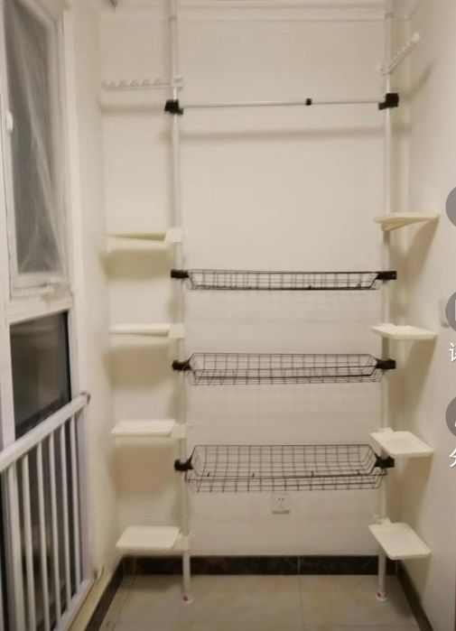 Продам полку под цветы.