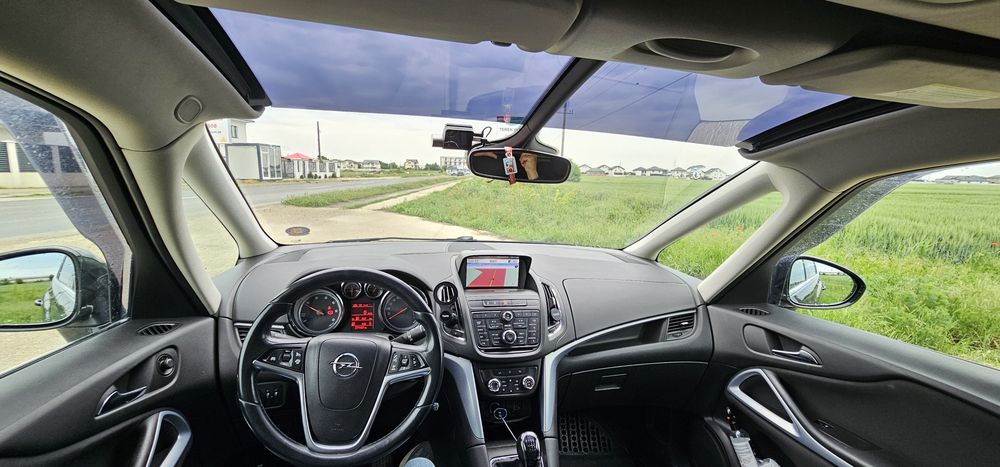 Vând Opel Zafira C Tourer 7 locuri