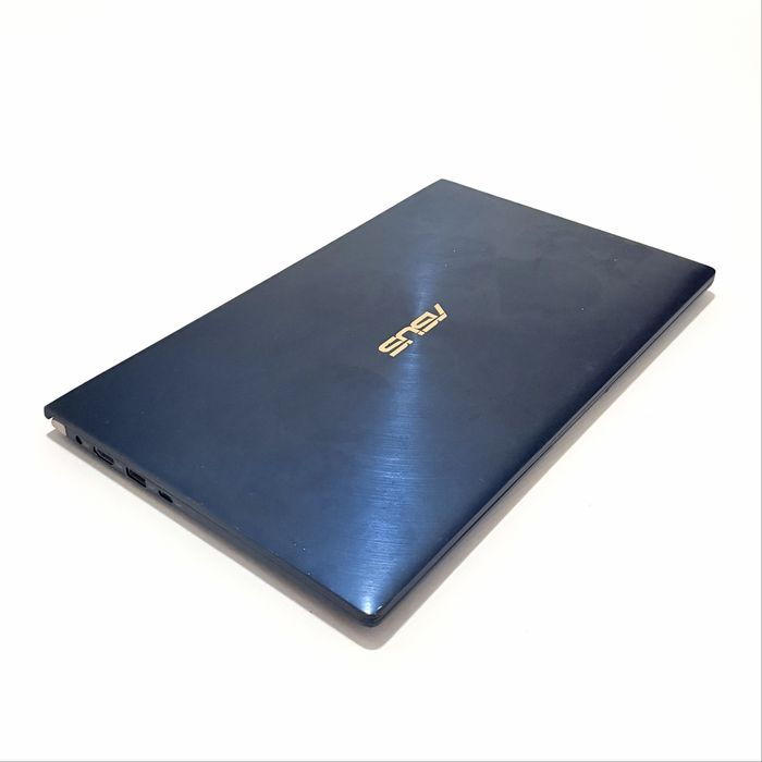 ASUS ZenBook 14 UX433/i7-8565U/256GB NVMe/8GB