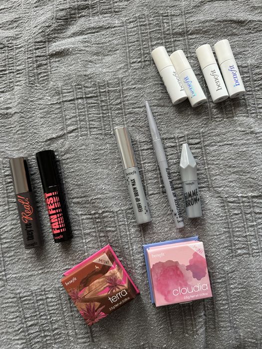 Benefit комплект и поотделно -НОВО