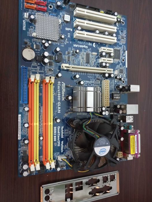 Kit placa de baza 4Core1600-GLAN+procesor Intel E5400 2,70 GHz+cooler