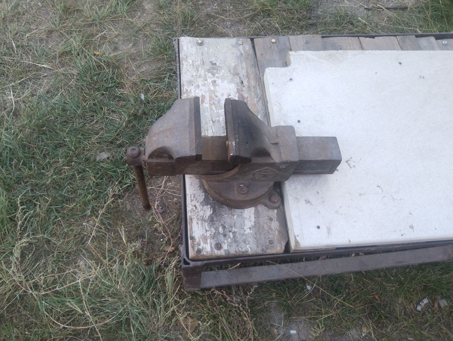 Продам тески, зажим
