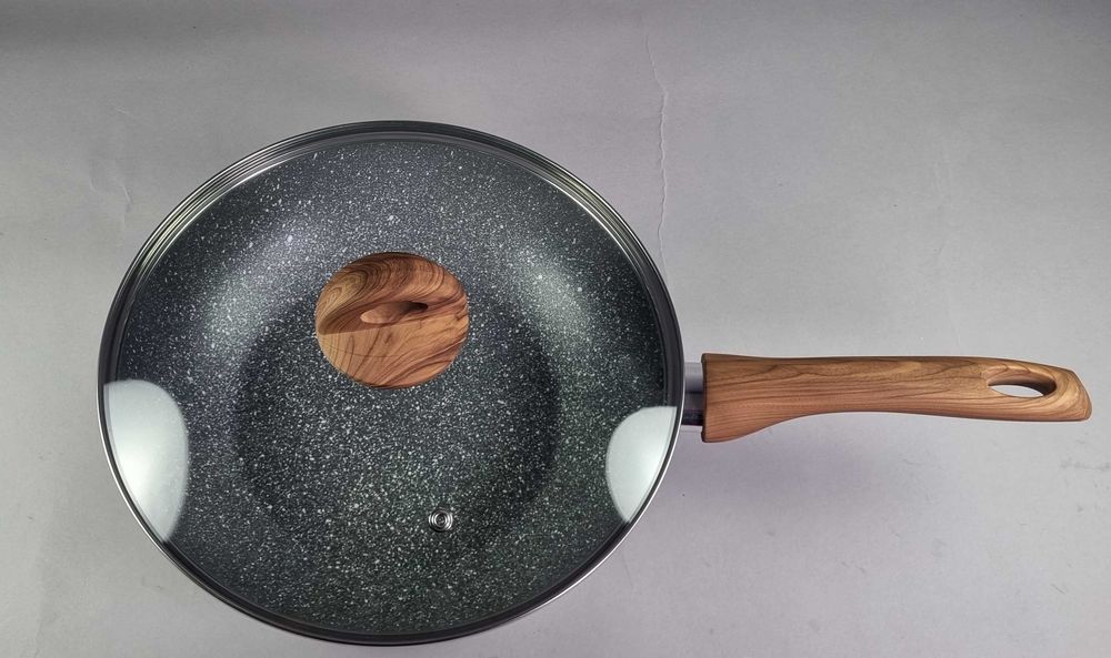 Уок тиган с капак 28см