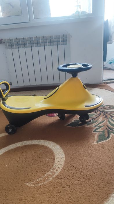 Продам детскую машину толковарь