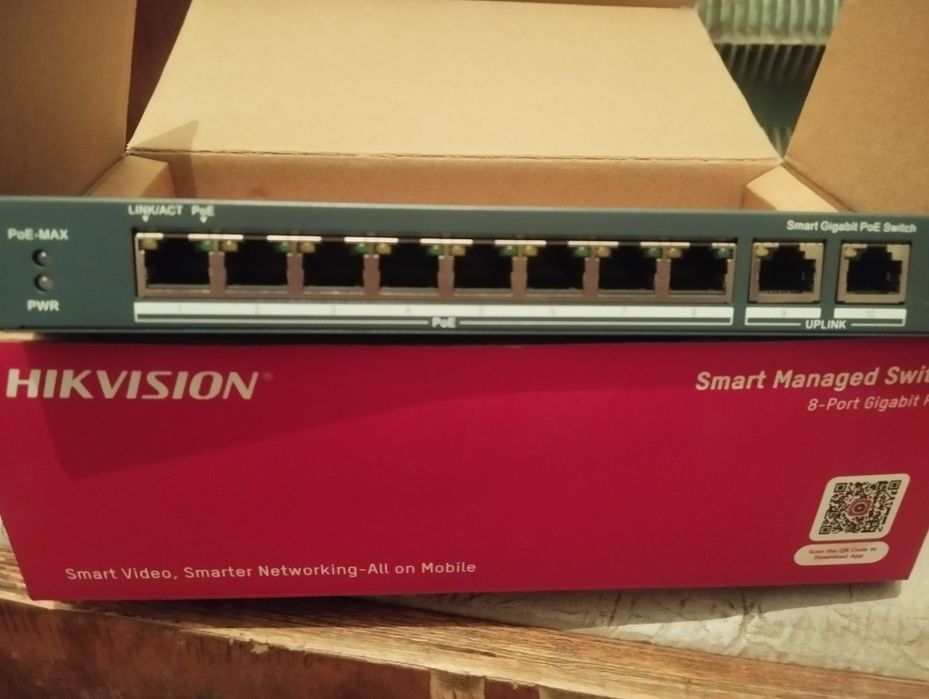 Hikvision 8 port