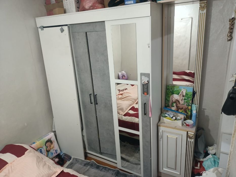 Продаю 2 комнатные квартиру