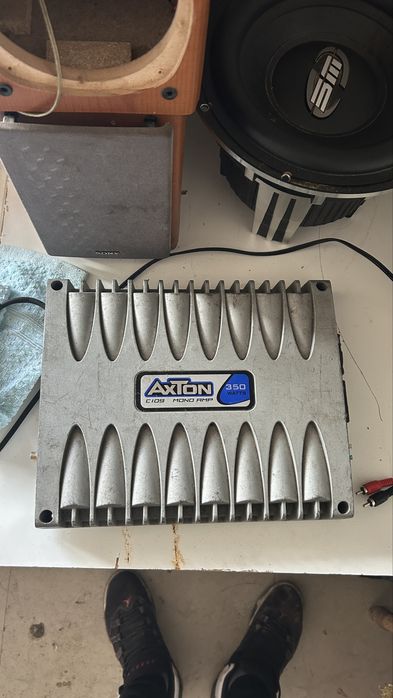 Subwoofer conceput pentru golf 5 , difuzoare pe 30 de cm