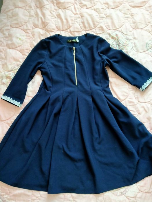 Продам школьные вещи на девочку 6-8 лет