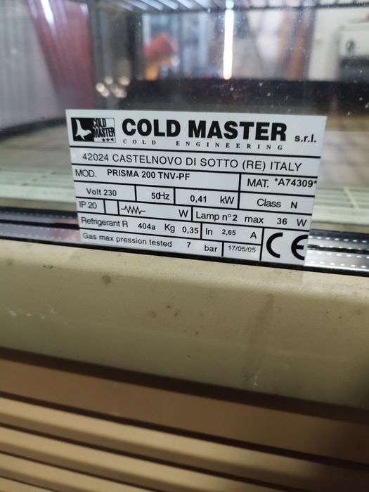 Хладилна витрина Cold Master