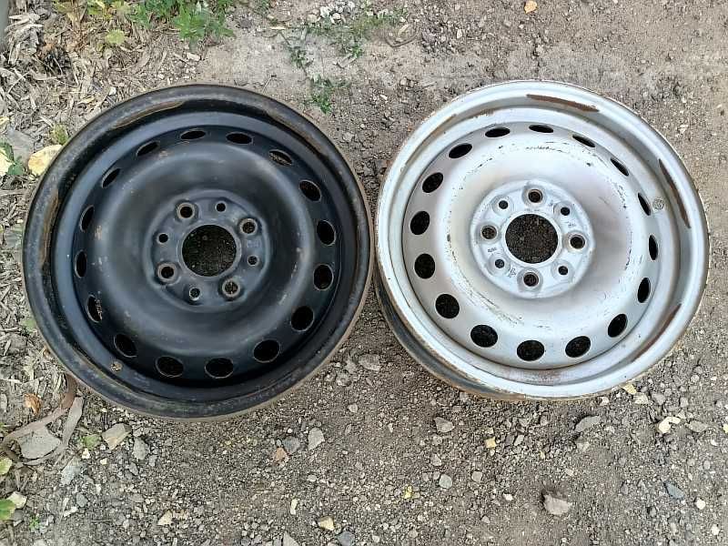 Продам оригинальные металлические диски на автомашину Fiat.