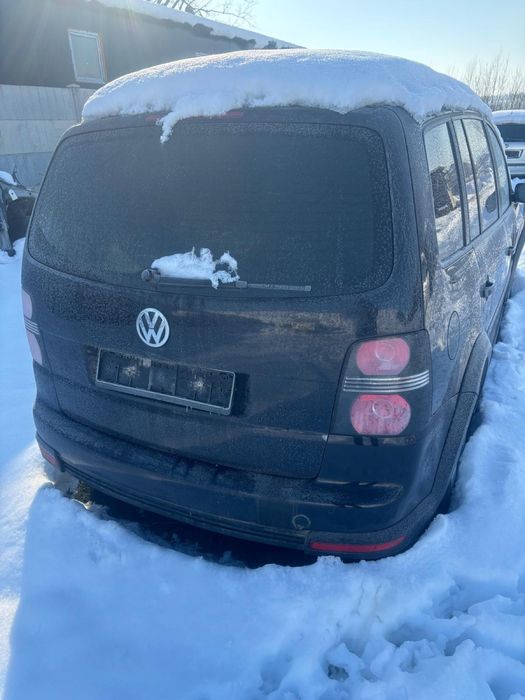 Haion Vw Touran 2005-2010 Culoarea Neagra