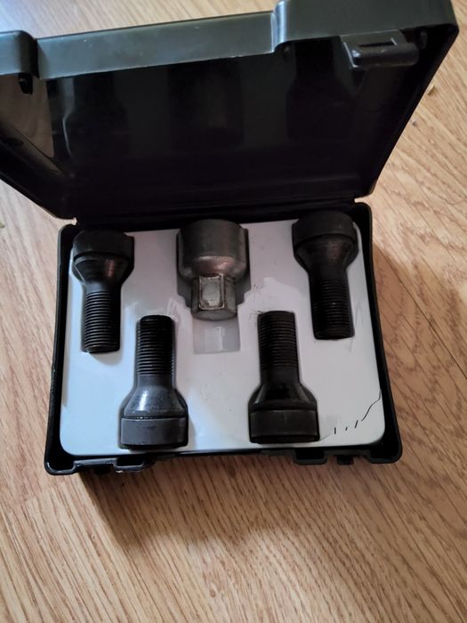 Prezoane antifurt Mercedes Benz