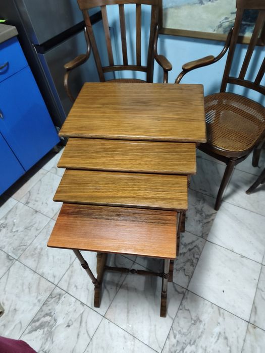 Scaune tohnet cu ratan și cuib de 4 masute
