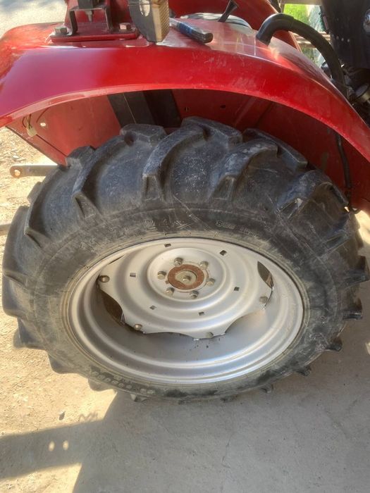 Df 244 4x4 mini traktor sotuvda