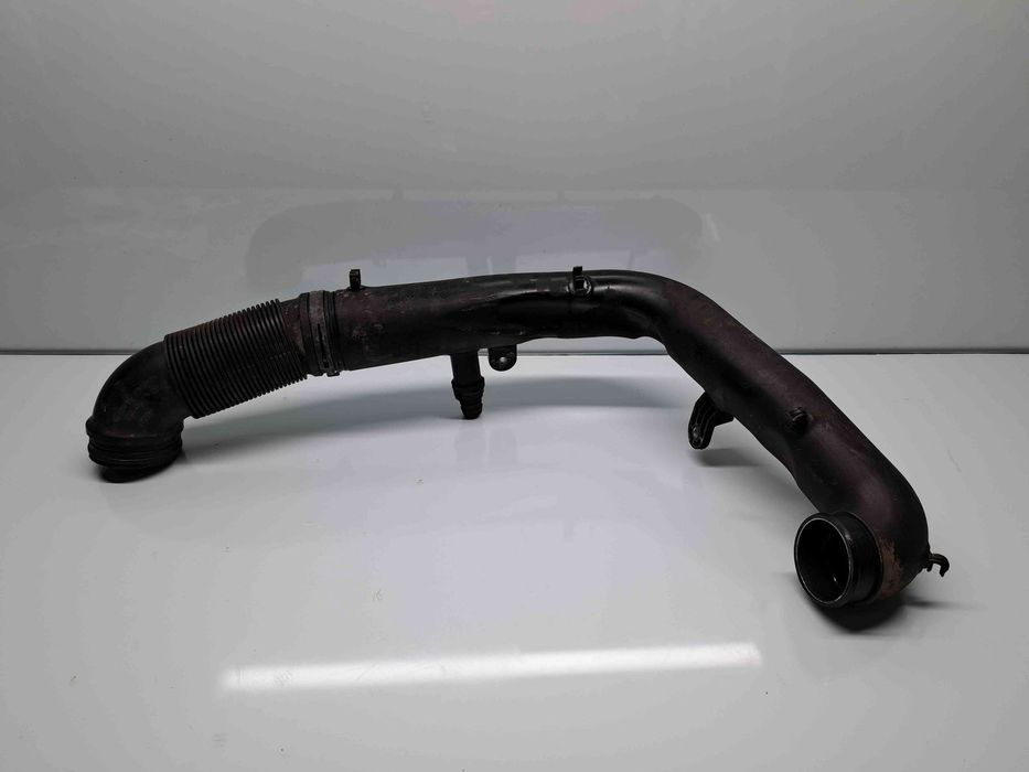 Tub admisie aer  Volkswagen Passat B6 (3C2) [Fabr 2005-2010] 1K0129654
