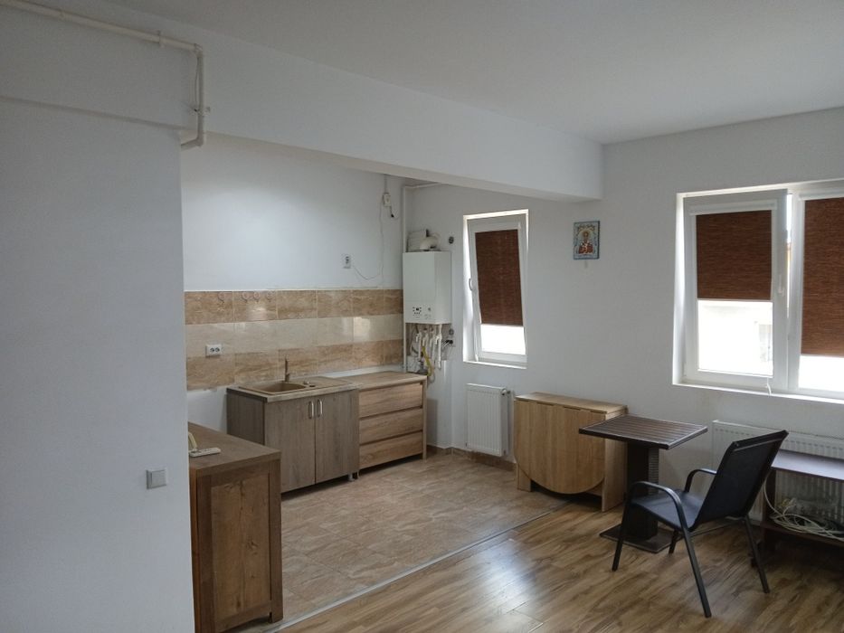 Vand Apartament doua camere decomandat