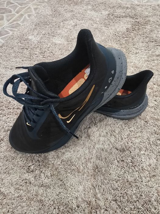 Мъжки  маратонки  без забележки