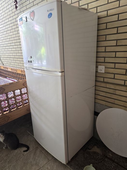 Холодильник Samsung