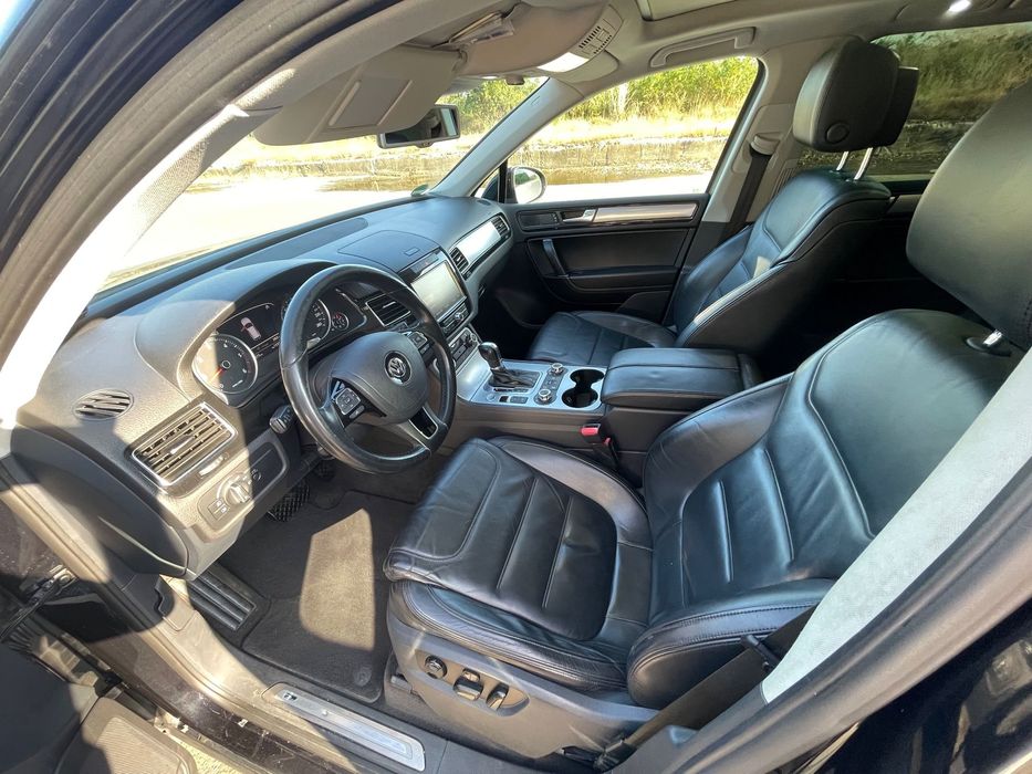 Volkswagen Touareg Vw Touareg Rline 2012 3.0 TDI 245 cp