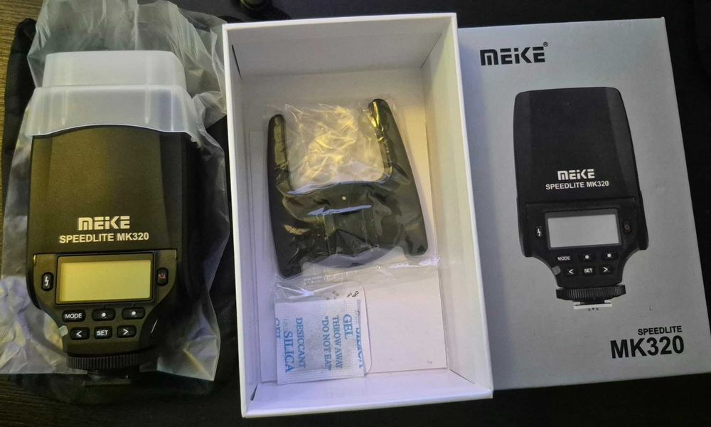 Blitz Meike MK-320 Mini TTL GN32 Cap Rotativ - compatibil Sony