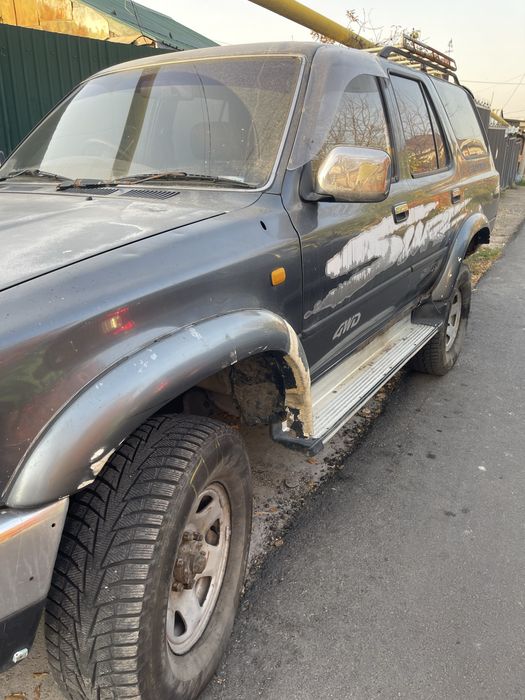 Toyota Hilux Surf 130