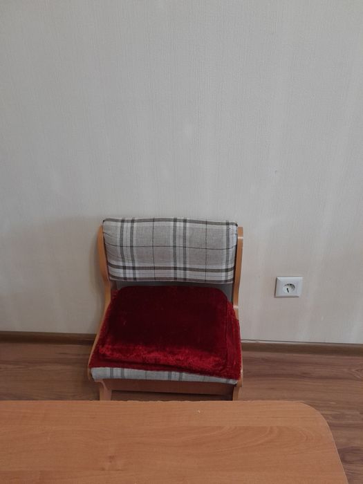 Продам детский стол со стулом