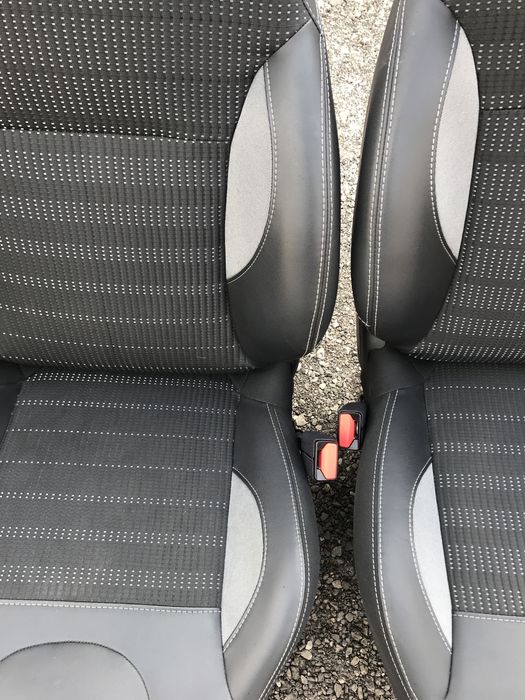 Салон за Пежо 2008 Peugeot 2008 2019 година