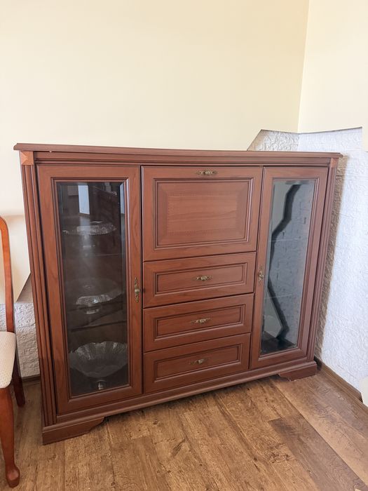 Срочно продам гостиную мебель