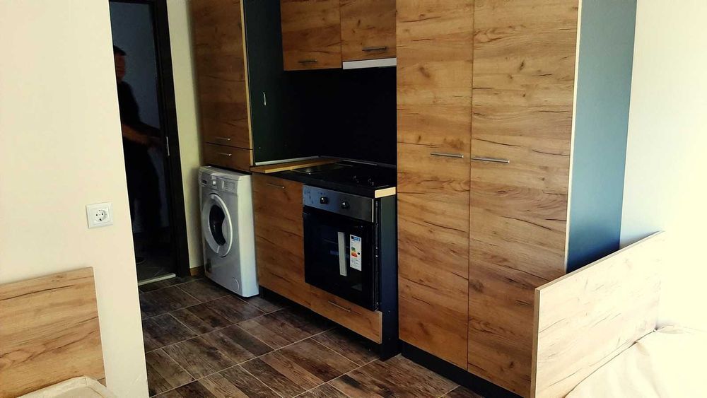 Дава се под наем Едностаен апартамент в Велико Търново, Бузлуджа - 22 кв.м за 204 € - Снимка #1