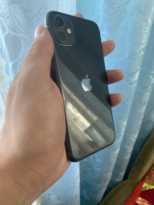 iPhone 11 , 64Gb
