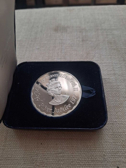 Медал Елизабет сребро