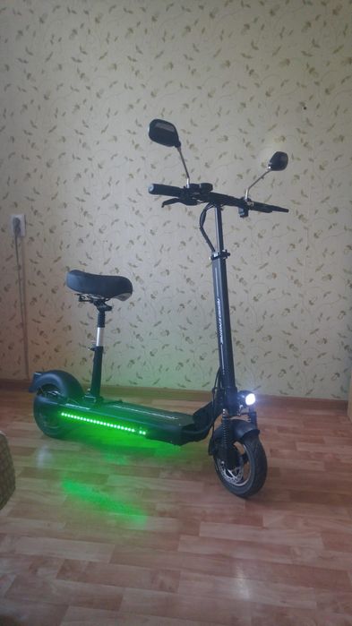 Продаю электросамокат