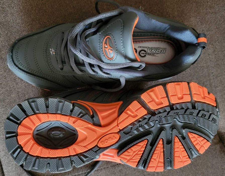 Дамски маратонки BONA