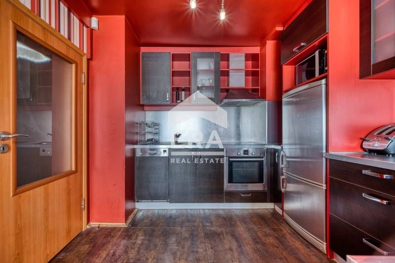 Продава се Тристаен апартамент в Варна, Победа - 90 кв.м за 1116 €/кв.м - Снимка #4