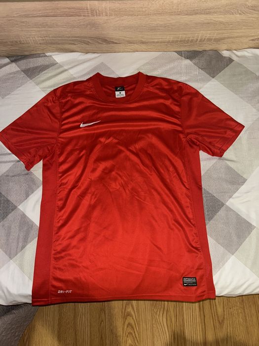 тениска Nike L размер