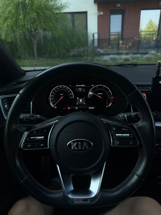 Kia ProCeed GT Line / 1.6 Diesel / Virtual Cookpit / Lane Assist / CarPlay / Faza Lunga Automata
