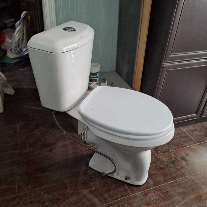 раковина и унитаз