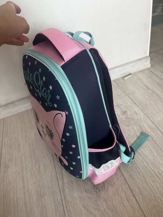 Продам рюгзак для девочки