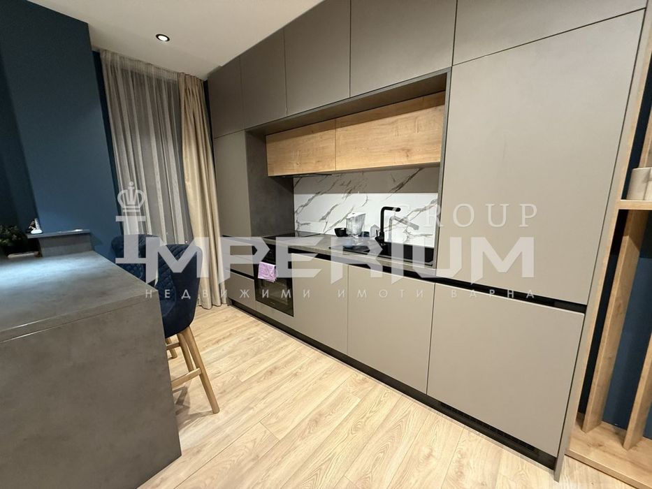 Дава се под наем Двустаен апартамент в Варна, Чайка - 81 кв.м за 850 € - Снимка #2