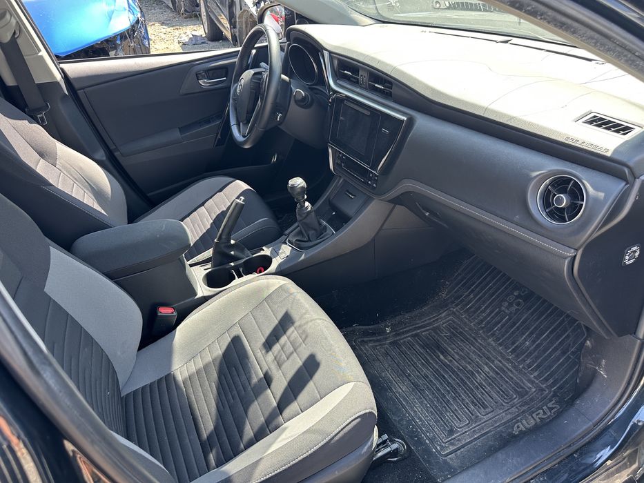 Toyota Auris Тойота Аурис 1.2 turbo 116кс 2017г На части!