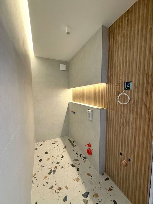 Продава се Тристаен апартамент в София, Студентски град - 102 кв.м за 2157 €/кв.м - Снимка #2