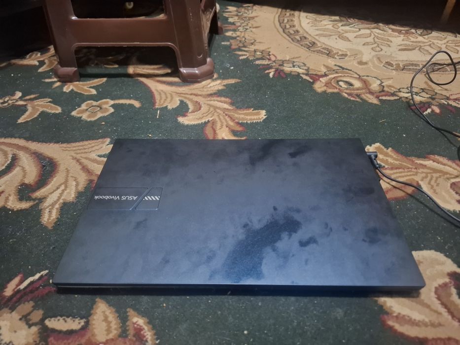 Asus vivobook x1504va ; windows 11pro;ram 16 ssd 512  core i5-1334u 13