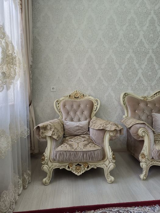 Угалок для гостинный