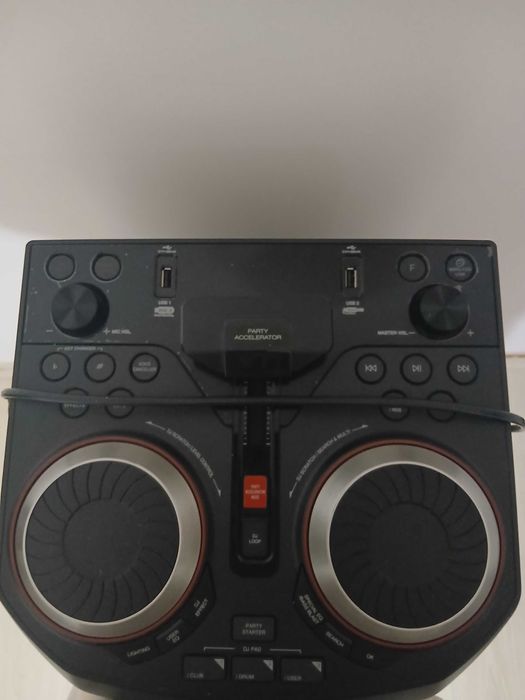 Vând boxă Lg 1000w