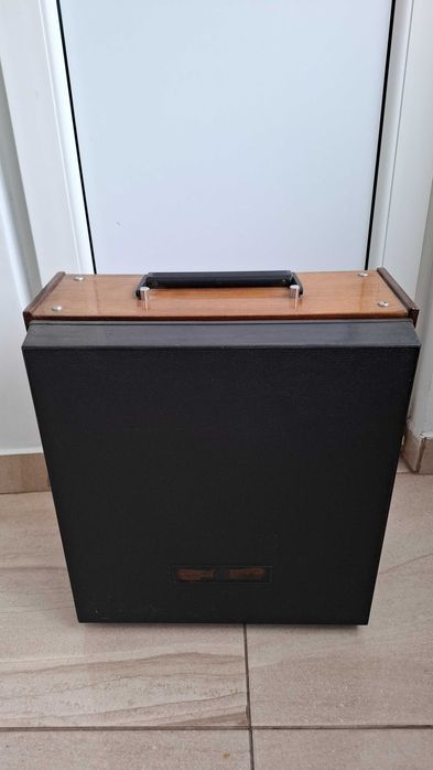 Vând magnetofon Kashtan