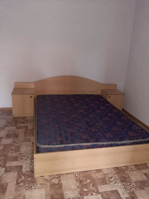 Кровать двуспальная