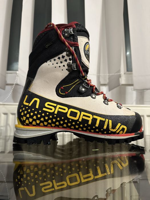 La Sportiva - Bocanci iarna / altitudine