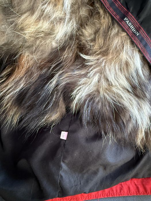 Продам детскую куртку