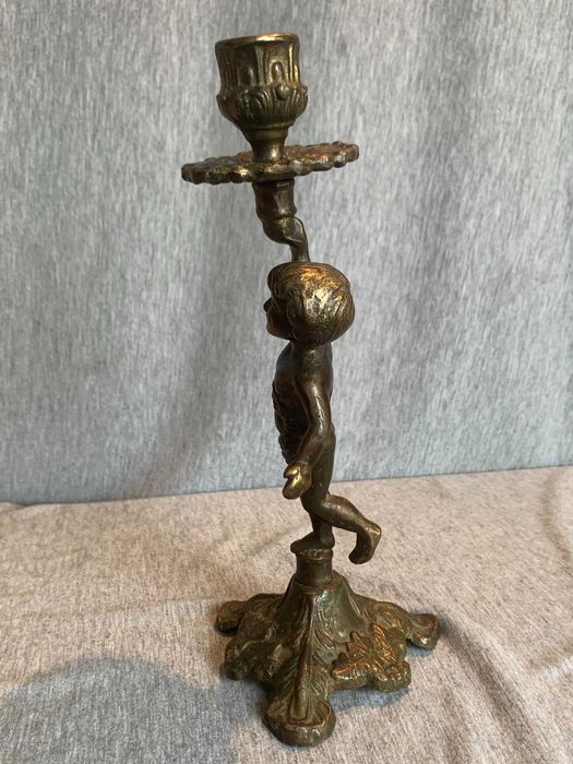 Сувенирен  месингов свещник държач за свещ с ангел